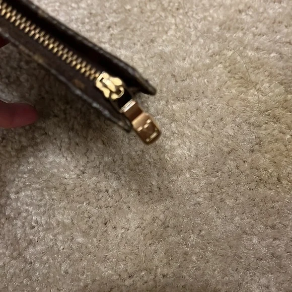 Sold✅Louis Vuitton Toiletry Pouch - Picture 7 of 11